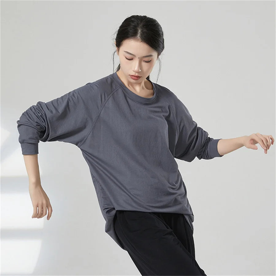 Women’s Long Sleeve Yoga Top – Soft, Breathable, Loose-Fit Tee for Dance & Daily Comfort